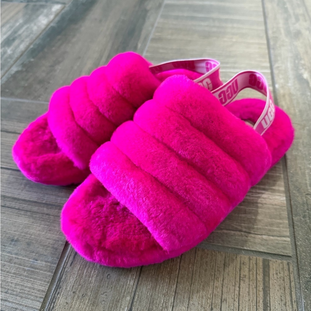 Ugg pink fluff yeah slides